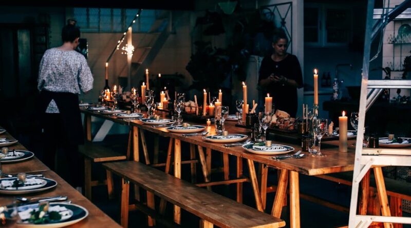 How to Host a Gourmet Dinner Party: A Comprehensive Guide